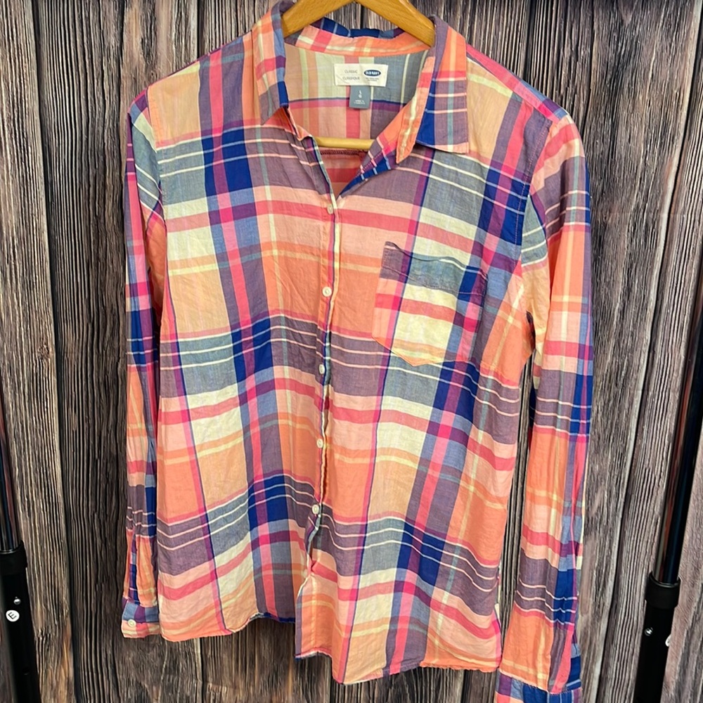 Old Navy Plaid Lightweight Button Down Top